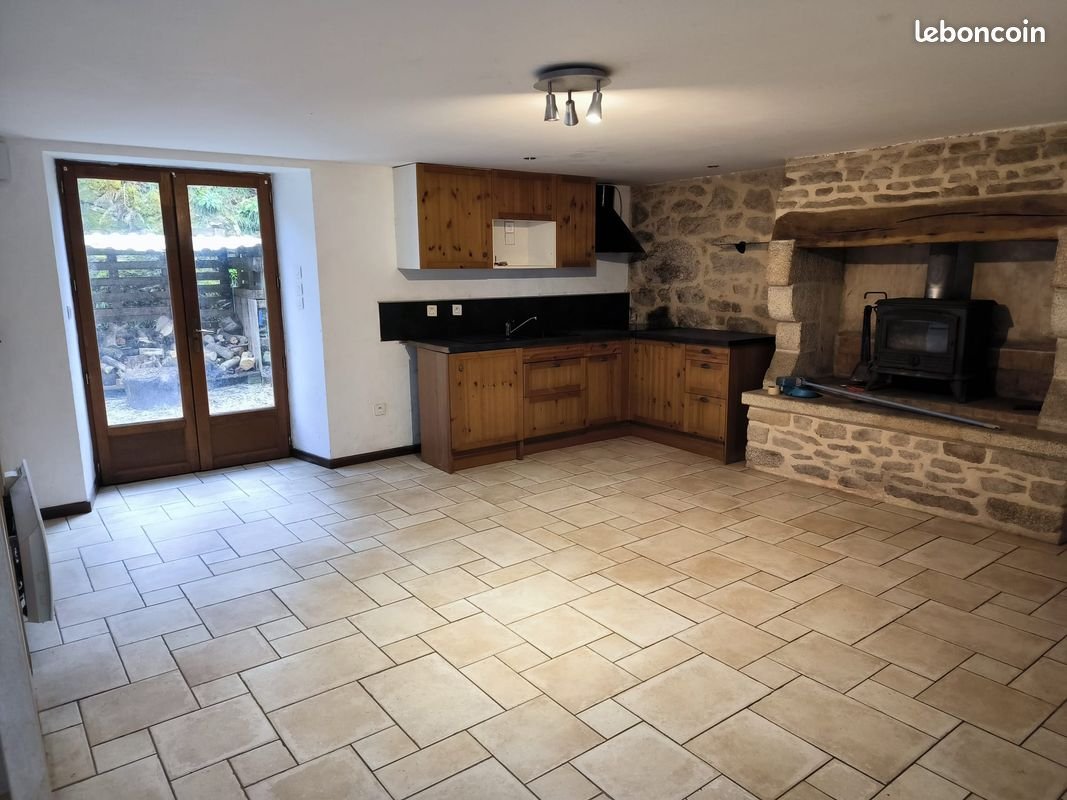 Maison à louer, 76m², Berné