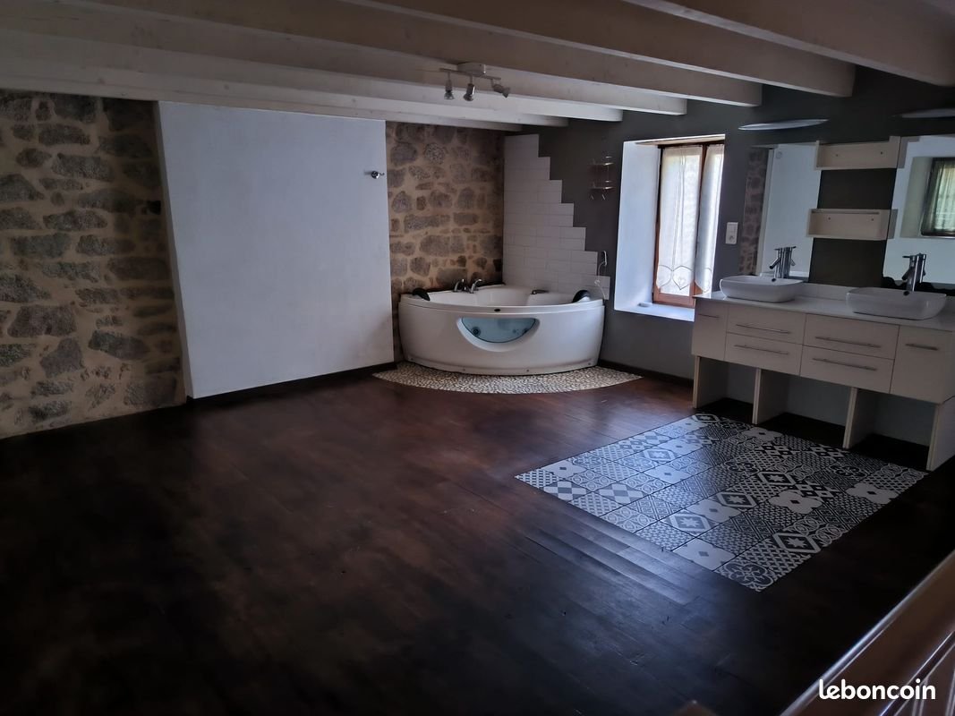 Maison à louer, 76m², Berné