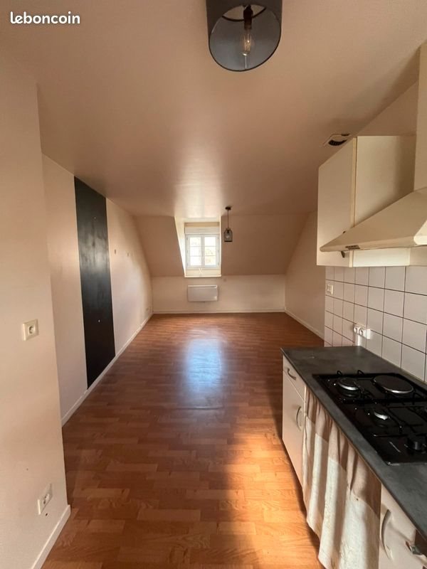Maison à louer, 39m², Boiscommun