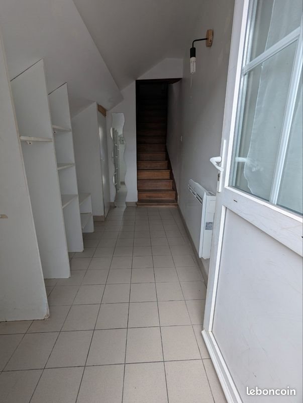 Maison à louer, 39m², Boiscommun