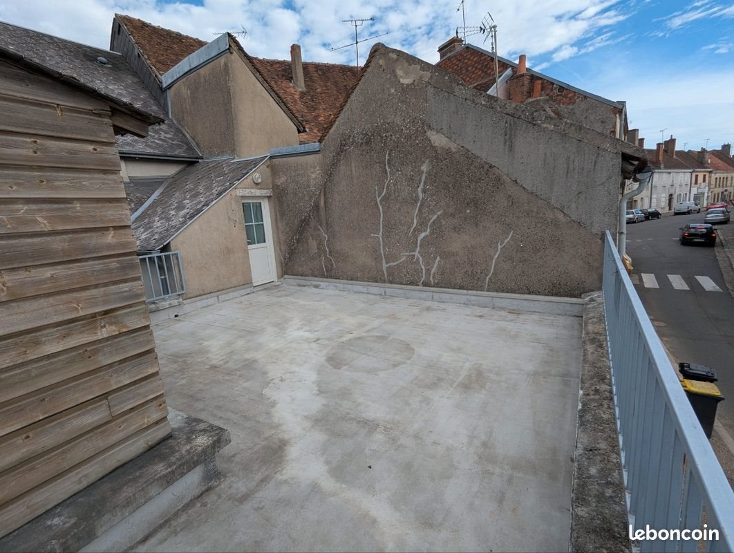 Maison à louer, 39m², Boiscommun