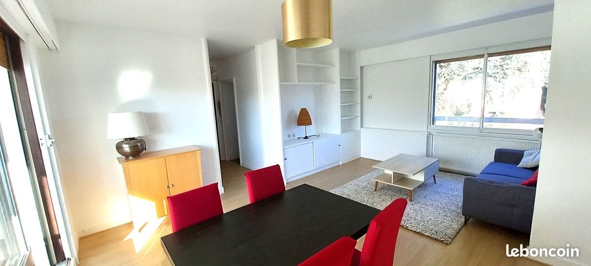 Appartement à louer, 70m², Chaville