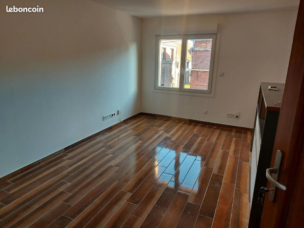 Appartement à louer, 60m², Quiévrechain