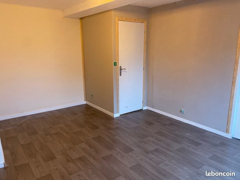 Maison à louer, 90m², Guignen