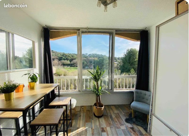 Appartement à louer, 30m², Sanary-sur-Mer