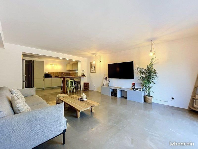 Maison à louer, 85m², La Cadière-d'Azur