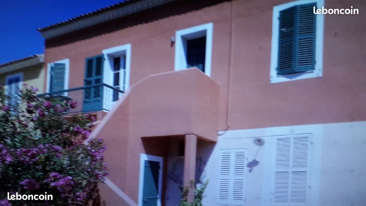 Maison à louer, 80m², Hyères