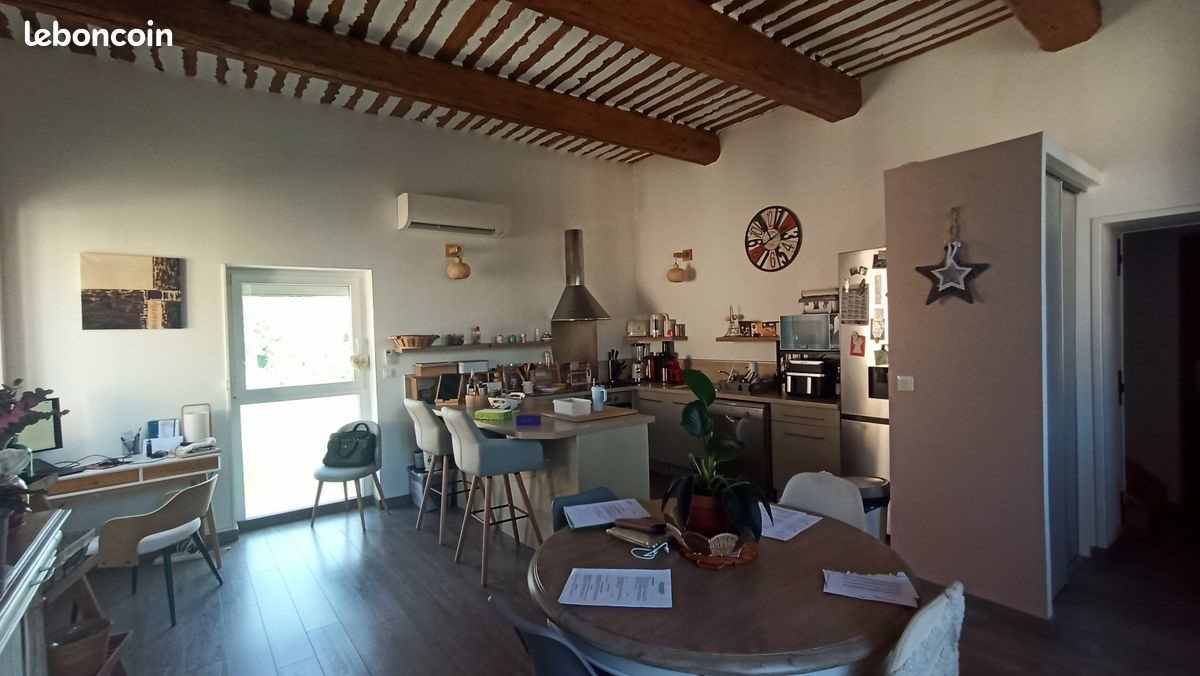 Appartement à louer, 67m², Sernhac