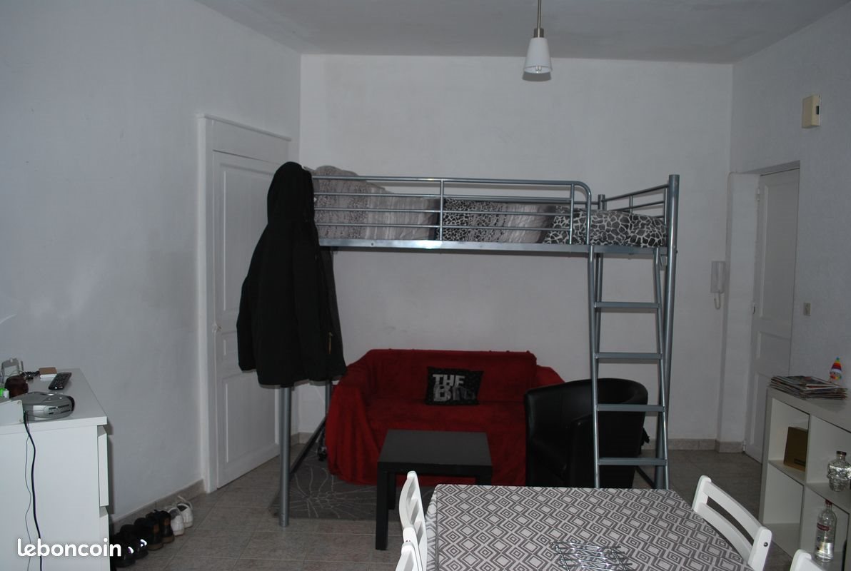 Appartement à louer, 24m², Fougères