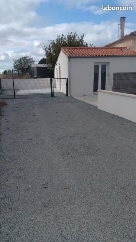 Maison à louer, 47m², Échillais