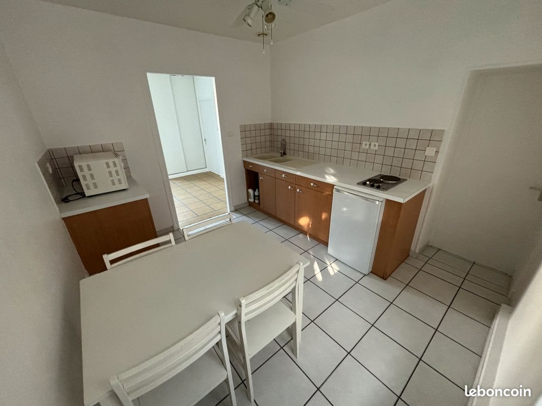 Appartement à louer, 27m², Bourbon-Lancy