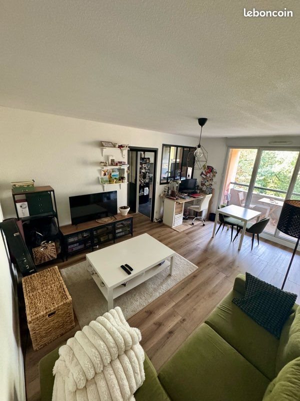 Appartement à louer, 47m², L'Isle-Jourdain
