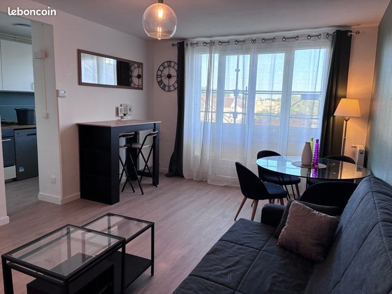 Appartement à louer, 45m², Maurepas