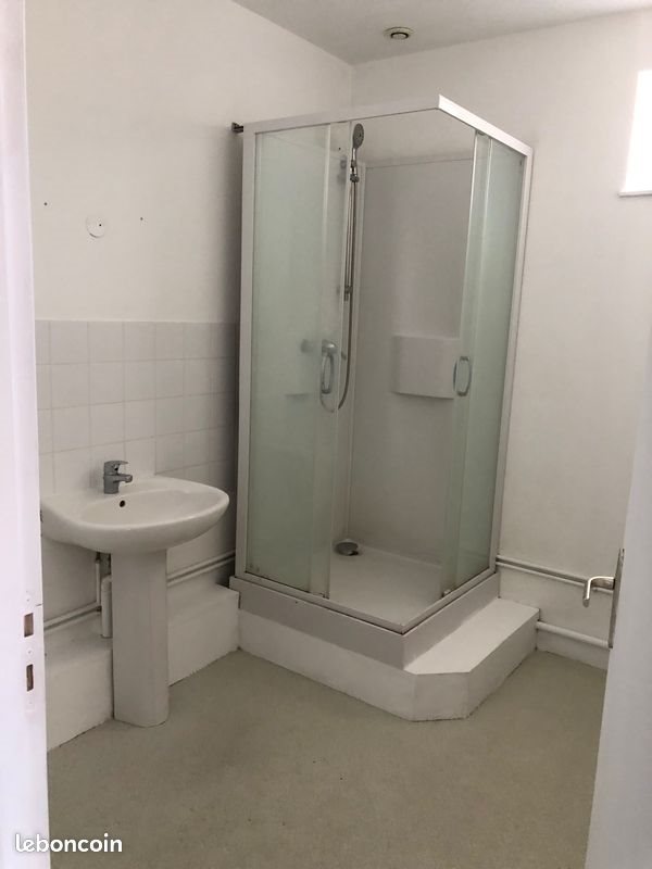Appartement à louer, 64m², Saint-Jodard