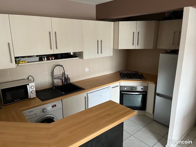 Appartement à louer, 68m², Le Monastère