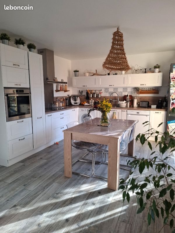 Appartement à louer, 85m², Cassis