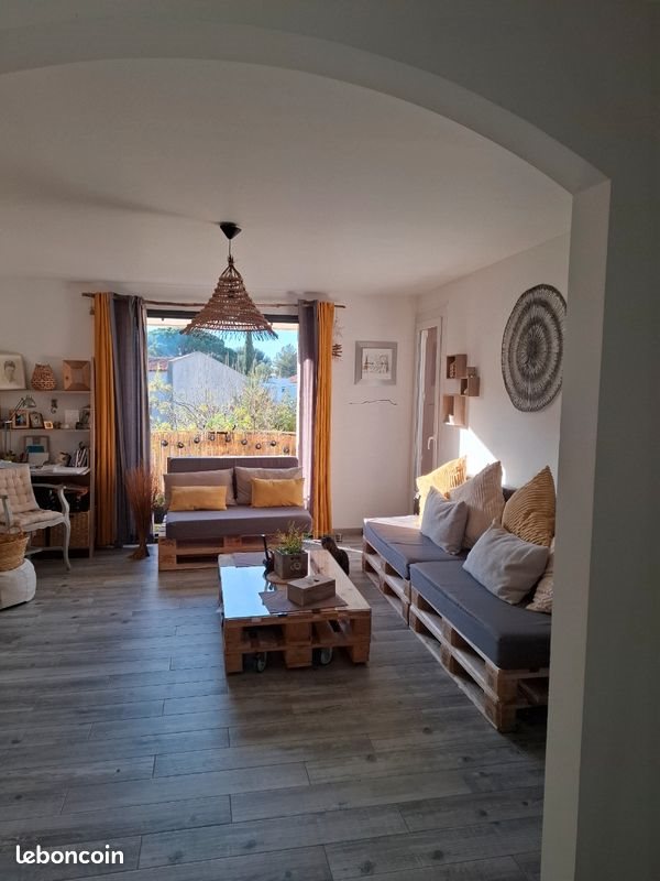 Appartement à louer, 85m², Cassis