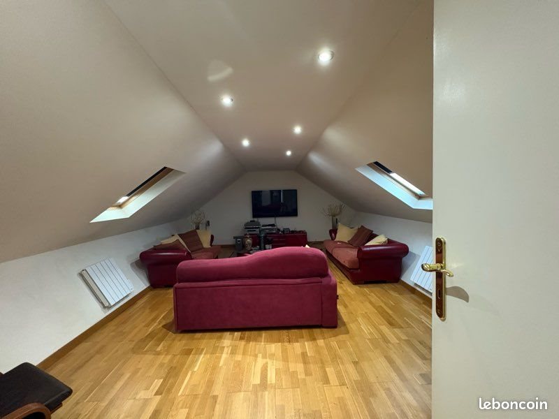 Maison à vendre, 250m², La Queue-en-Brie