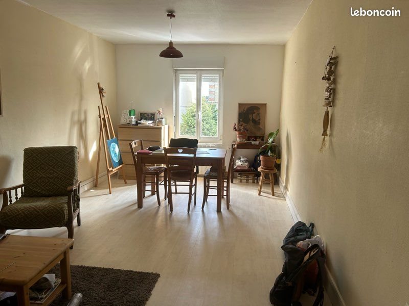 Maison à louer, 90m², Briouze