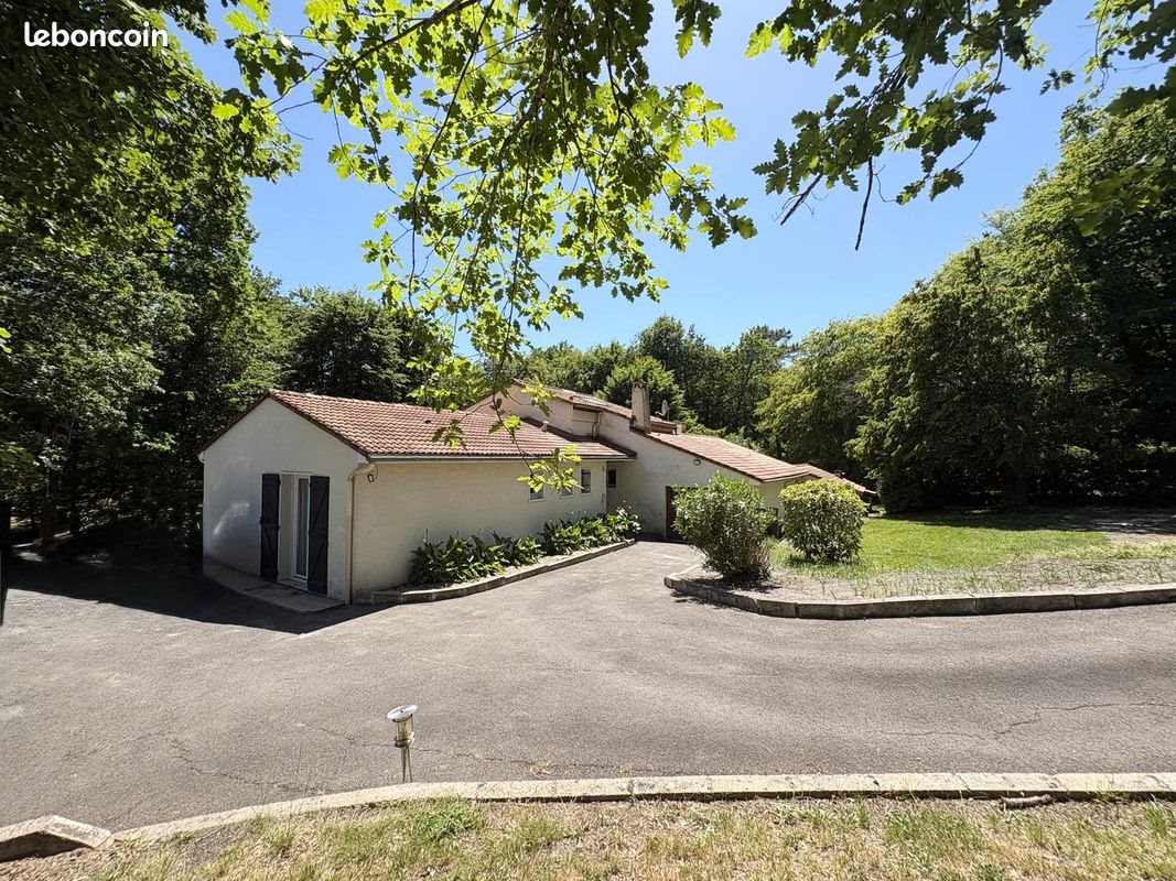 Maison à vendre, 170m², Targon