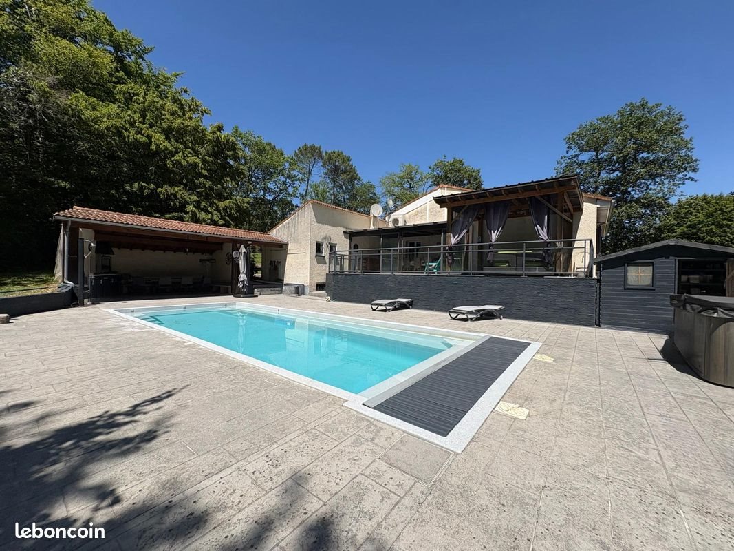Maison à vendre, 170m², Targon