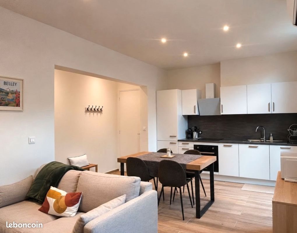 Appartement à louer, 83m², Belley