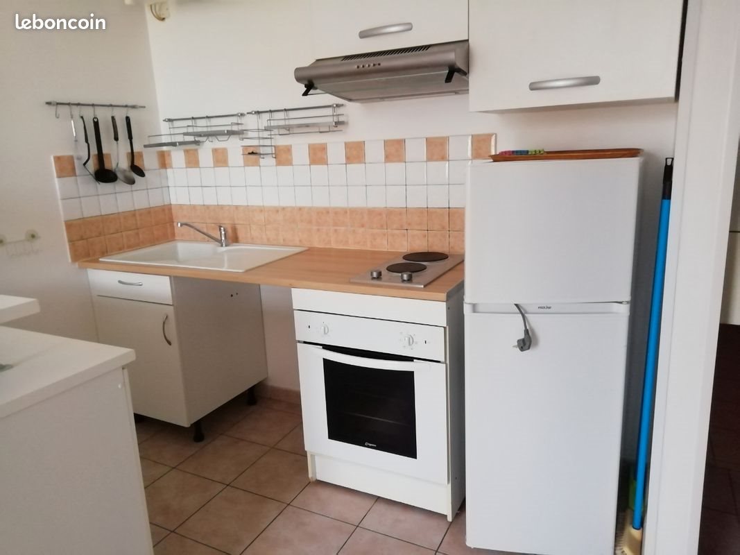 Appartement à louer, 25m², Forcalqueiret