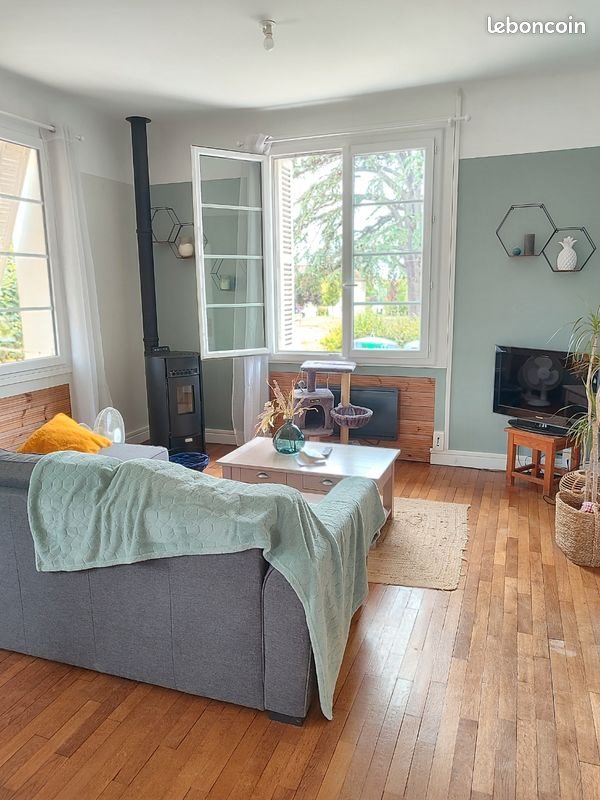 Appartement à louer, 98m², Neuville-de-Poitou