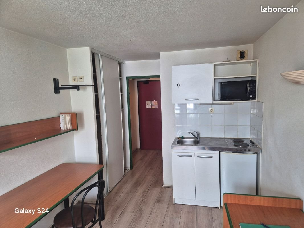 Appartement à louer, 18m², Cergy