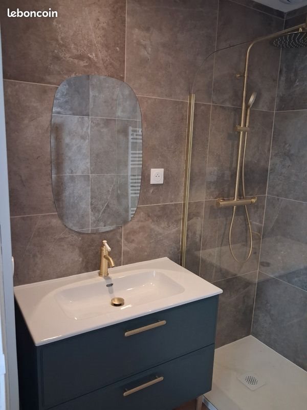 Maison à louer, 52m², Saint-Just-Malmont