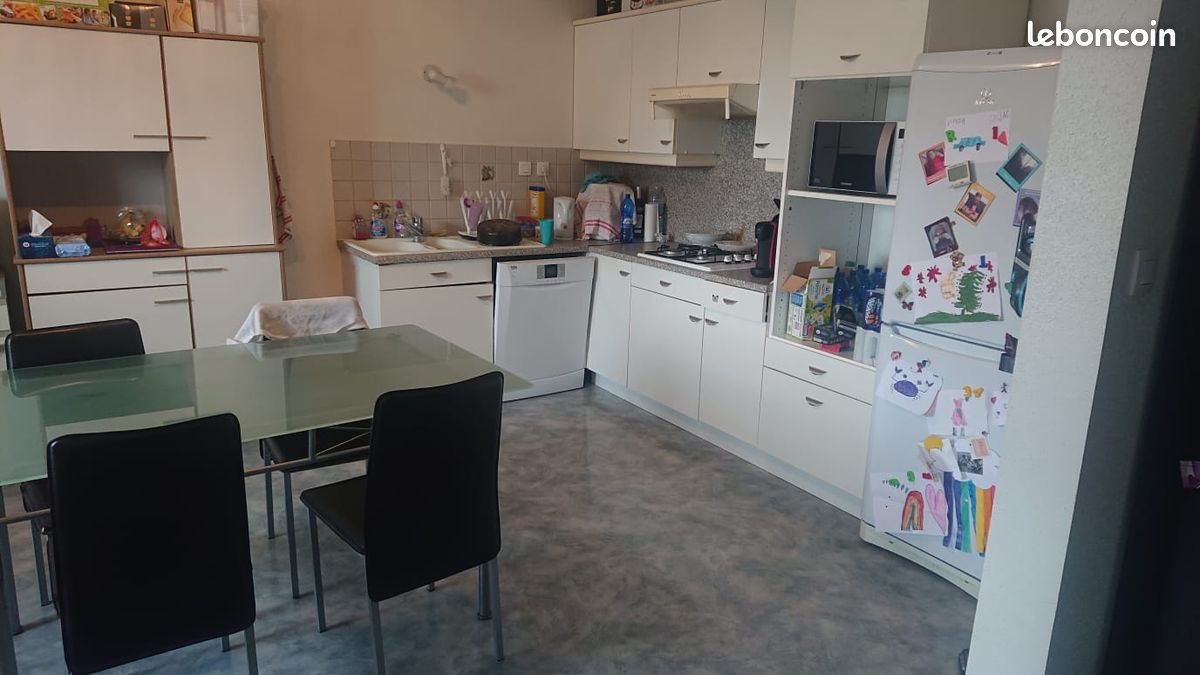 Appartement à louer, 77m², Gilley
