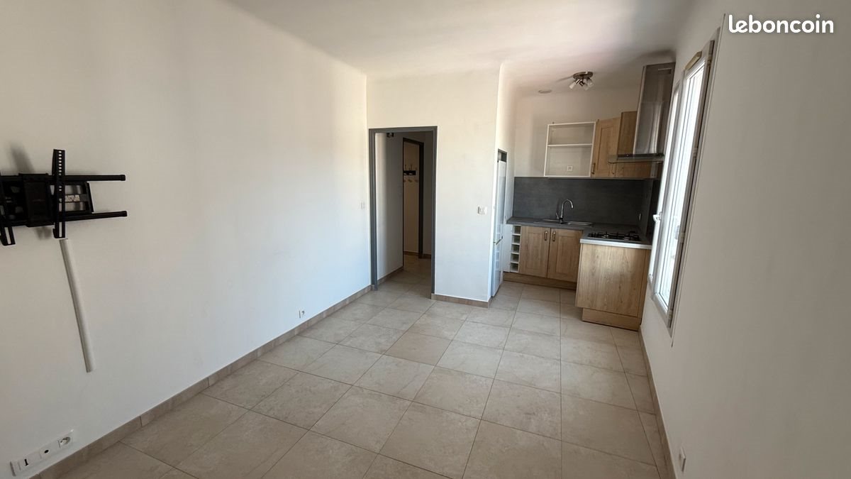 Appartement à louer, 40m², Trans-en-Provence