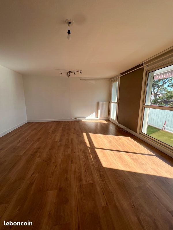 Appartement à louer, 73m², Vitrolles