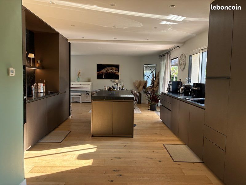 Maison à vendre, 184m², La Neuville-Chant-d'Oisel