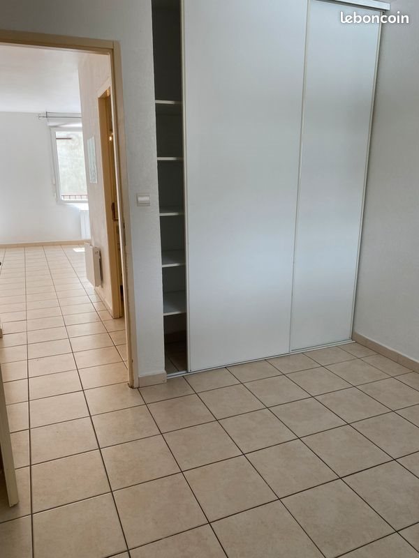 Appartement à louer, 42m², Millas