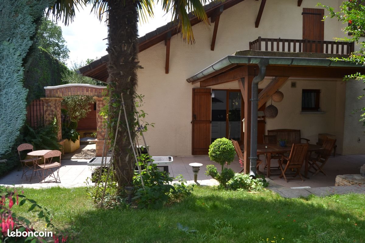 Maison à vendre, 100m², Rumilly