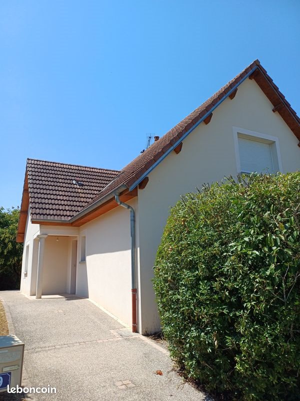Maison à louer, 180m², Gy