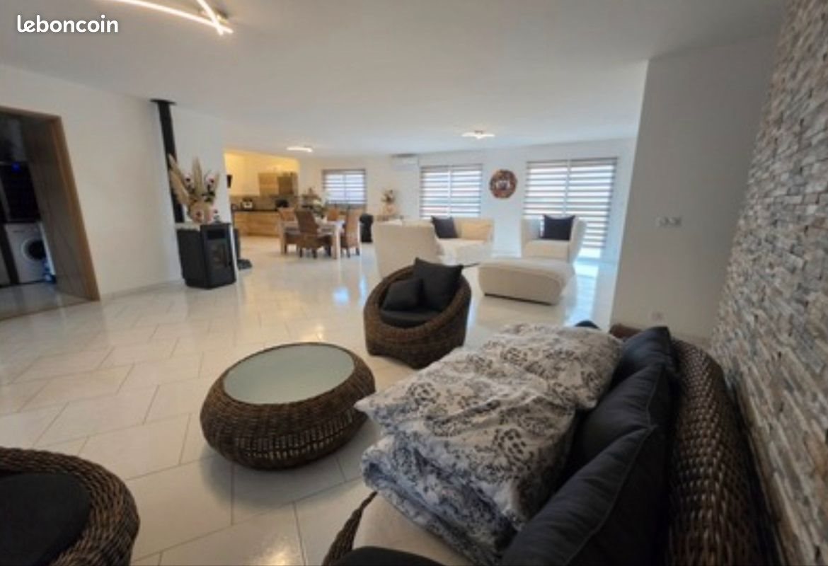 Maison à vendre, 158m², Giffaumont-Champaubert