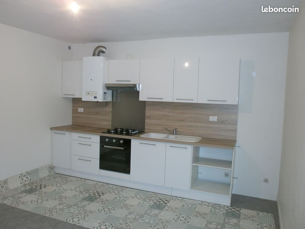 Maison à louer, 81m², Mayenne