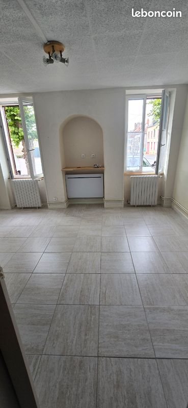 Maison à louer, 57m², Nérondes