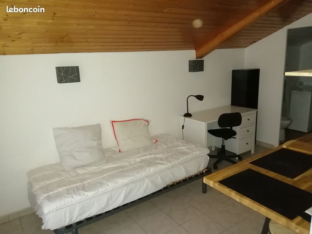 Appartement à louer, 16m², Lons