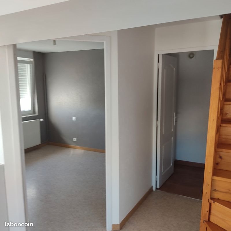 Appartement à louer, 70m², Pontpierre