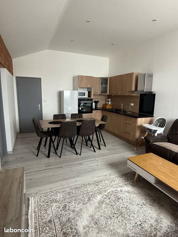 Appartement à louer, 50m², Houtaud