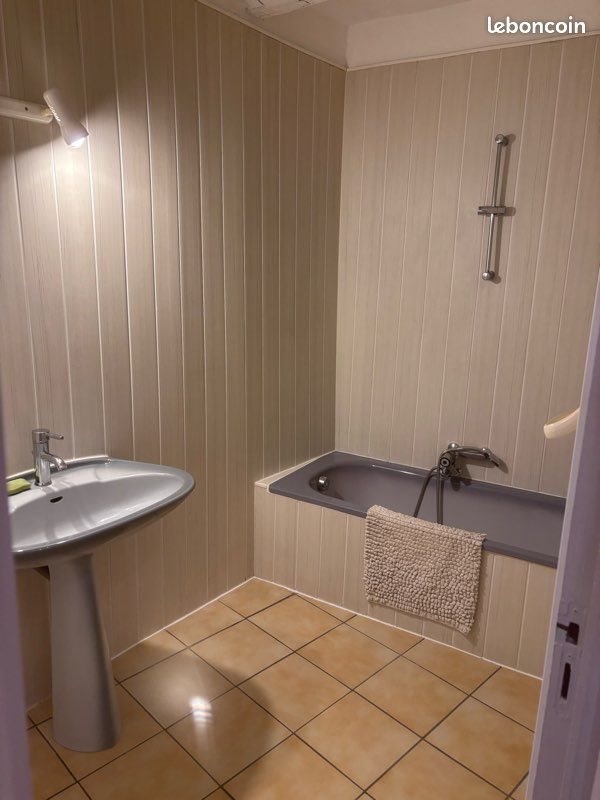 Appartement à louer, 60m², Peyruis