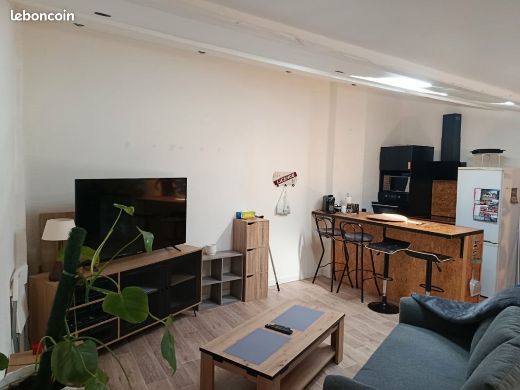 Appartement à louer, 53m², Cuges-les-Pins