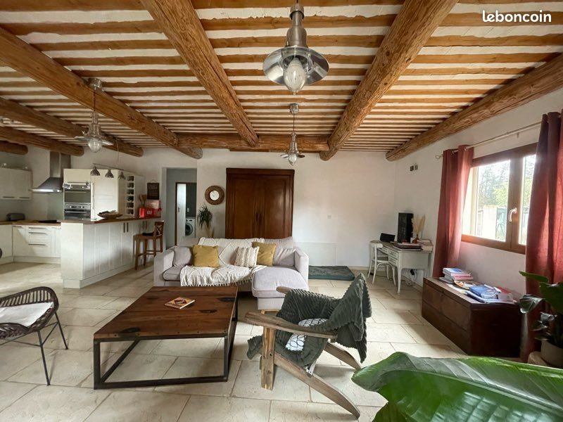 Maison à louer, 81m², Carpentras