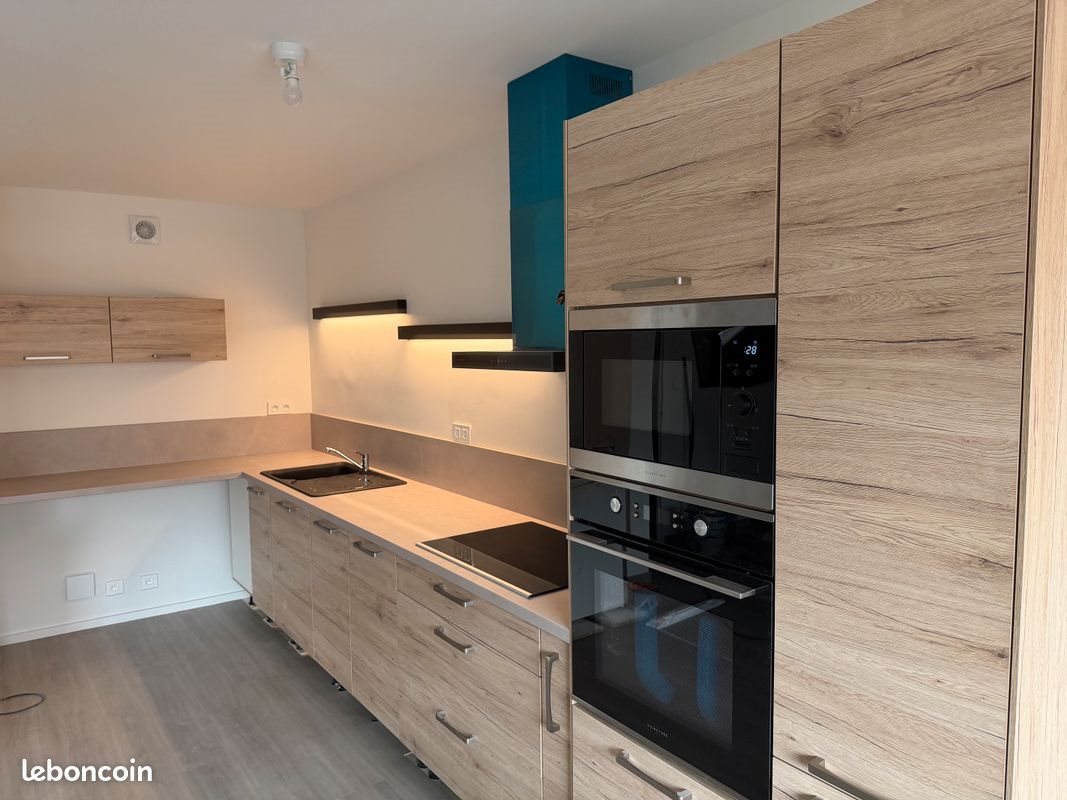Appartement à louer, 82m², Saint-Jean-de-Maurienne
