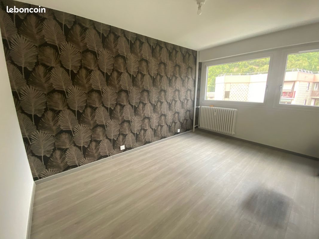 Appartement à louer, 82m², Saint-Jean-de-Maurienne