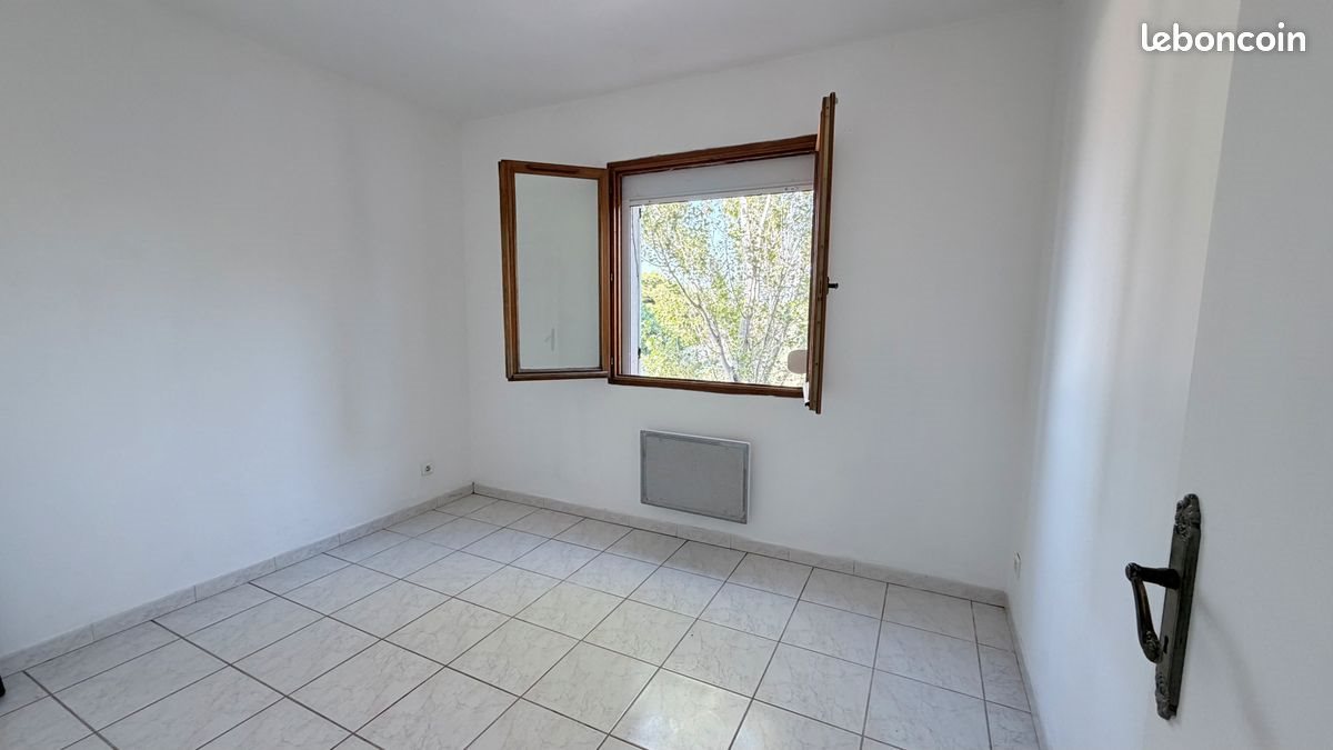 Maison à louer, 64m², Arles