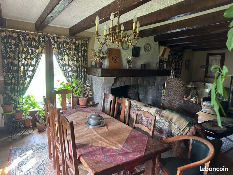 Maison à vendre, 238m², Ussel